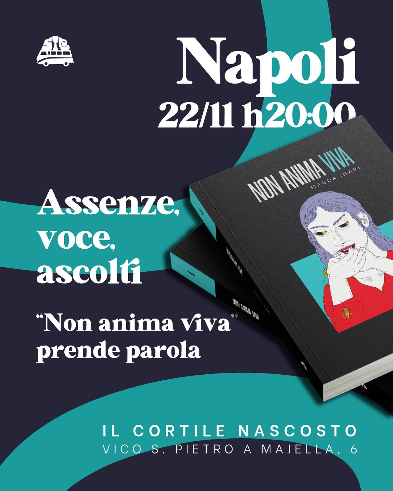 Napoli per noi non è mai una tappa: è un ritorno.
Sabato 22 novembre saremo al @ilcortilenascosto per una serata senza fine: voci diverse, arti diverse, persone che vediamo poco ma che stimiamo moltissimo, tutte nello stesso cortile.

Apriremo con “Non anima viva” di @magda.inari, il nostro nuovo romanzo.
Una storia di due sorelle rimaste sole dopo la fuga della madre, in un piccolo paese del trapanese; un libro che parla di silenzio, colpa, sorellanza, libertà, con una lingua che non spiega e non addolcisce.
Non faremo una presentazione “classica”: ci sarà @olgaritmo_ a presentare, leggeremo e racconteremo il dietro le quinte, parleremo della voce e delle assenze che attraversano il libro, provando a restituirne il respiro.

Poi la serata si allarga, come sempre succede qui: il cantautorato di @d.egidio_ensemble, quello di @mayakovskij_, le illustrazioni di @immaculatetattooandart, e l’aperitivo di @libriciclando a scaldare l’aria.

È una di quelle notti che tengono insieme tutto: libri, musica, immagini, persone.
E siamo felici di farne parte di nuovo.

📍 Cortile Nascosto, vico San Pietro a Majella 6
🕒 Ore 20
🗓️ Sabato 22 novembre
⚡ Ingresso libero

Ci vediamo lì.